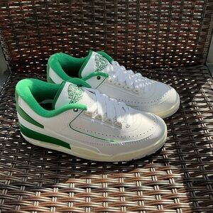 Jordan 2/3 Pine Green sz 7.5